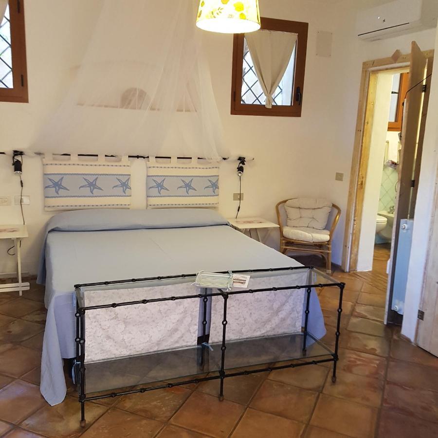 B&B Le Corti Di Aloa San Pantaleo Dış mekan fotoğraf